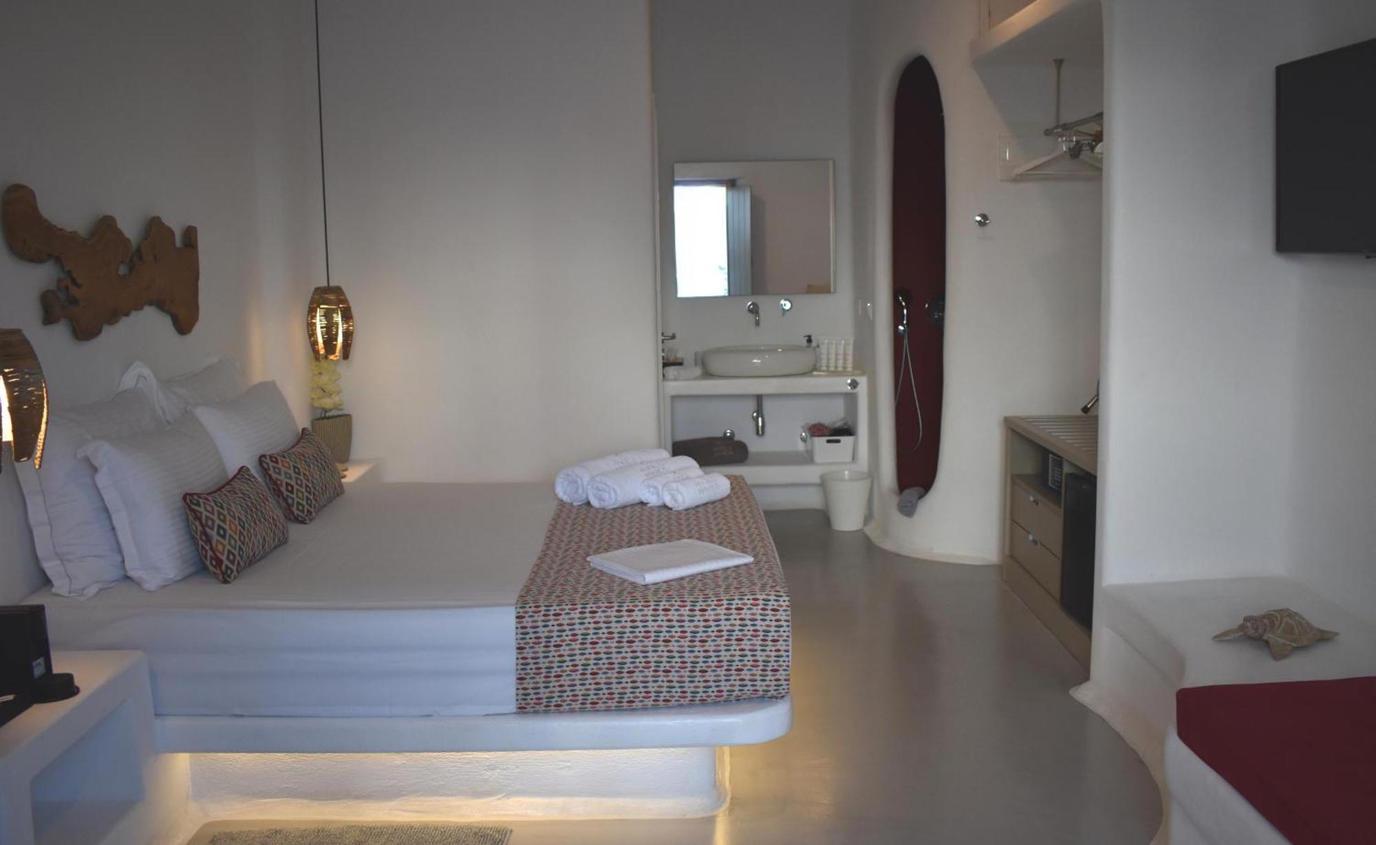 Angels Pillow Luxury Boutique Residence - Adults Only Науса Номер фото