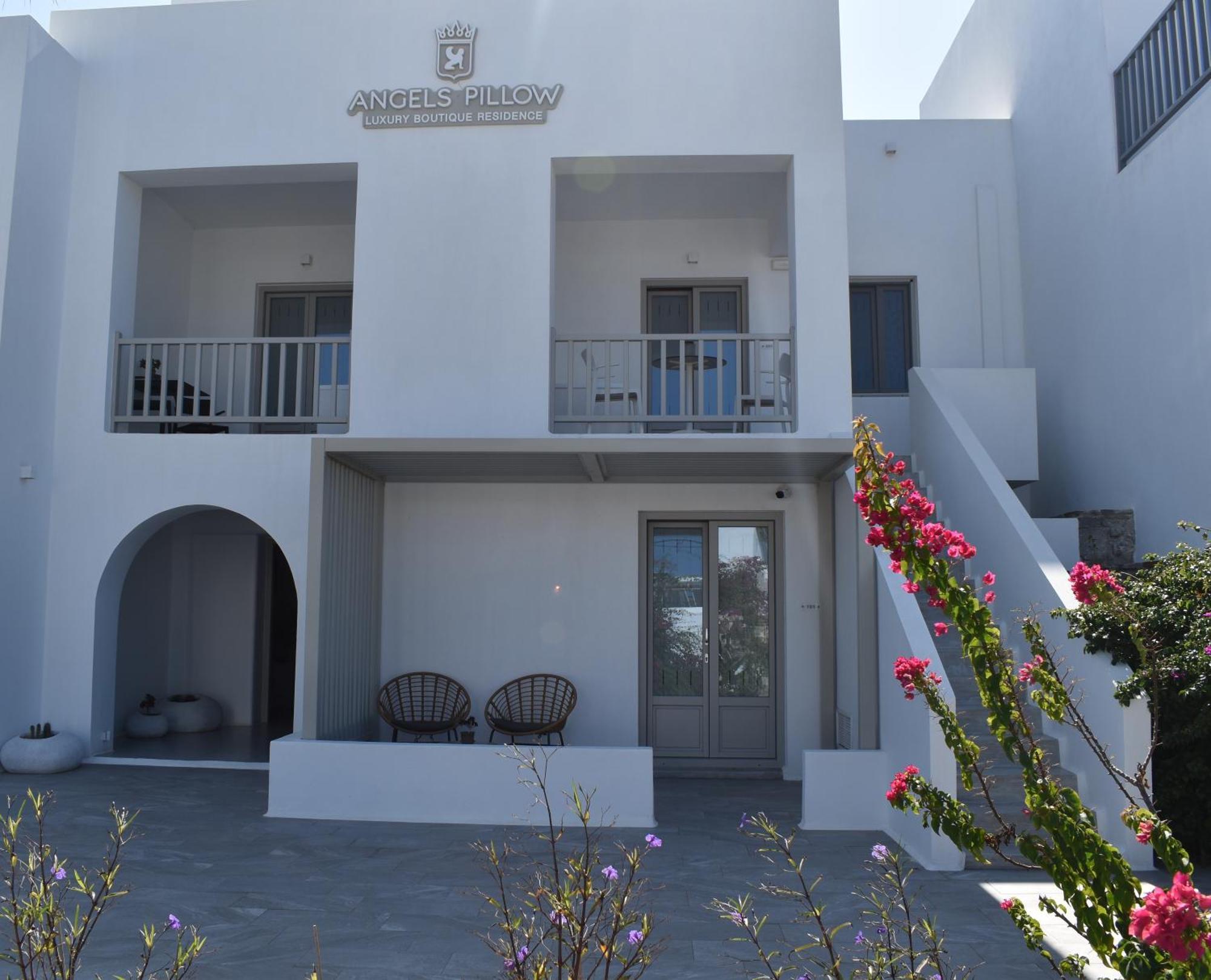 Angels Pillow Luxury Boutique Residence - Adults Only Науса Номер фото